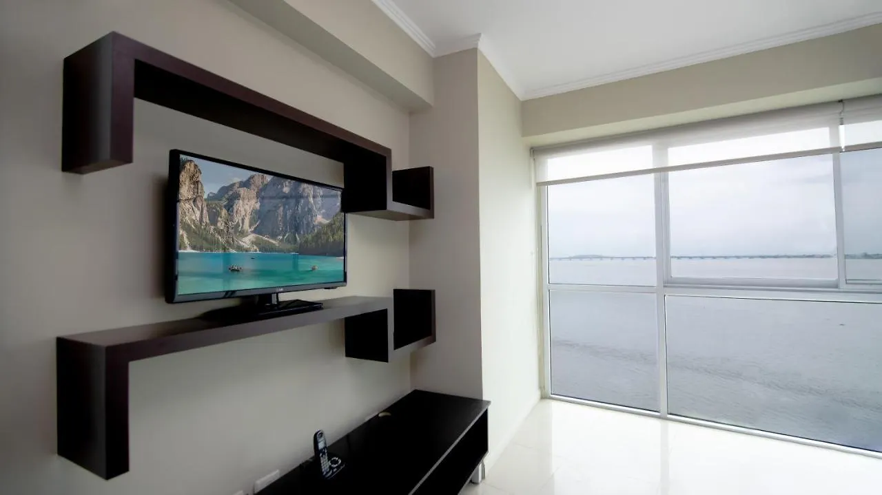 Daire Riverfront I 1, Piso 4, Suite Vista Al Rio, Puerto Santa Ana, Guayaquil